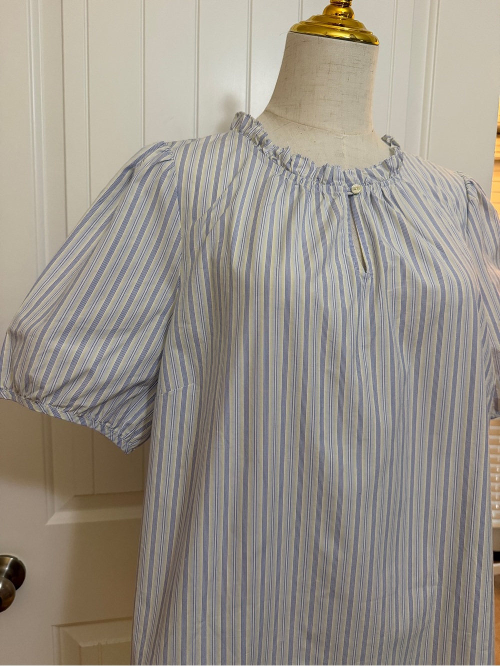 Talbots Blue and White Striped Top - Picture 4 of 11